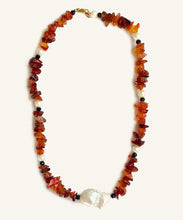 Load image into Gallery viewer, Eos pearl necklace