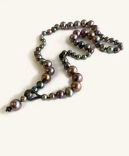 Load image into Gallery viewer, Lilith Dark Pearl Necklace