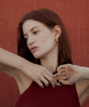 Load image into Gallery viewer, Venus coral horn earrings