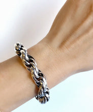 Load image into Gallery viewer, Catena Chunky Silver Bracelet