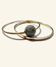 Load image into Gallery viewer, Grey Labradorite Arm ring