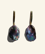 Load image into Gallery viewer, Artemisia Peacock Pearl Earrings
