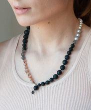 Load image into Gallery viewer, Cyra Necklace
