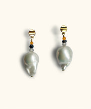 Load image into Gallery viewer, Dea Dia Baroque Pearl Gem Earrings