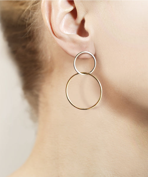 Magician Double Hoops