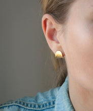 Load image into Gallery viewer, Pellonia Gold Earrings