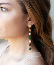 Load image into Gallery viewer, Volupia drop earrings