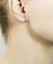 Load image into Gallery viewer, Silver ear curve
