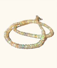Load image into Gallery viewer, Luna Opal Necklace