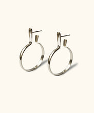 Load image into Gallery viewer, Boudicca Medium Silver Hoops
