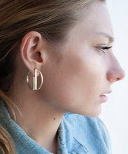 Load image into Gallery viewer, Circolo Silver Earrings
