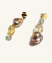 Load image into Gallery viewer, Kiki Dawn earrings
