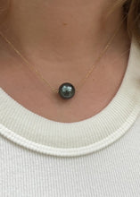 Load and play video in Gallery viewer, TIA Tahitian pearl on gold chain

